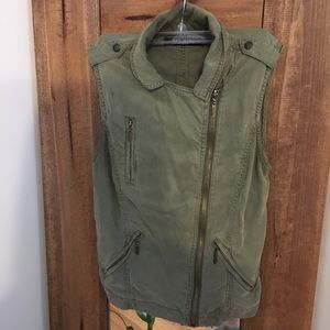 Max Jeans Olive Vest
